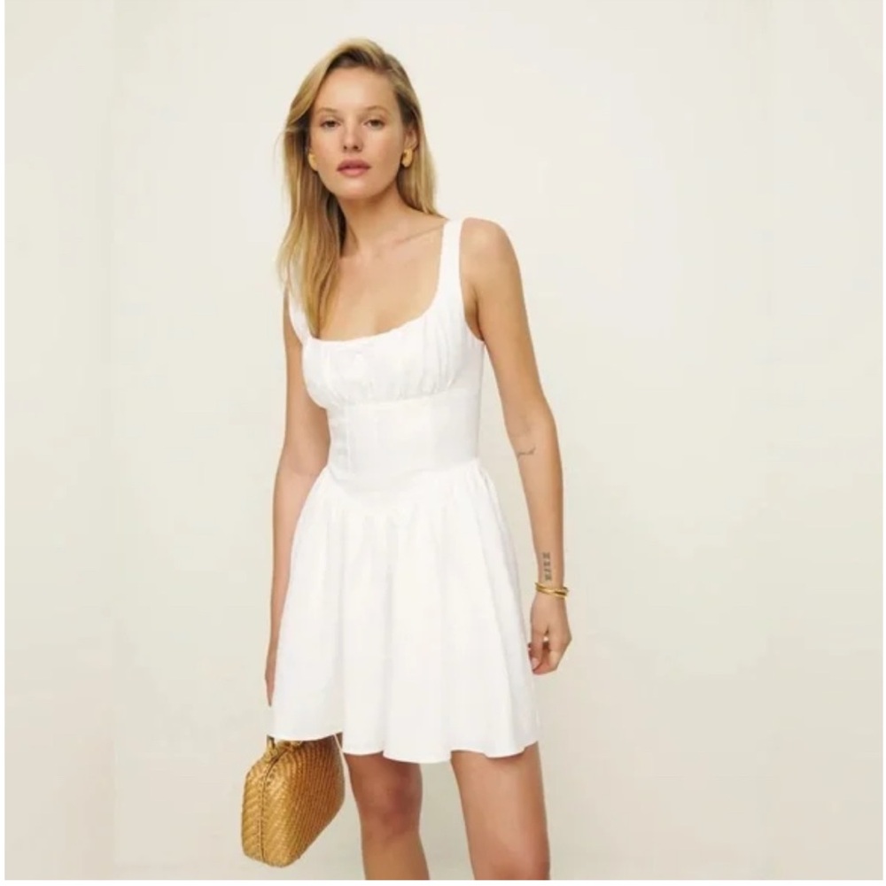 Reformation Daria Corset
Linen Mini Dress